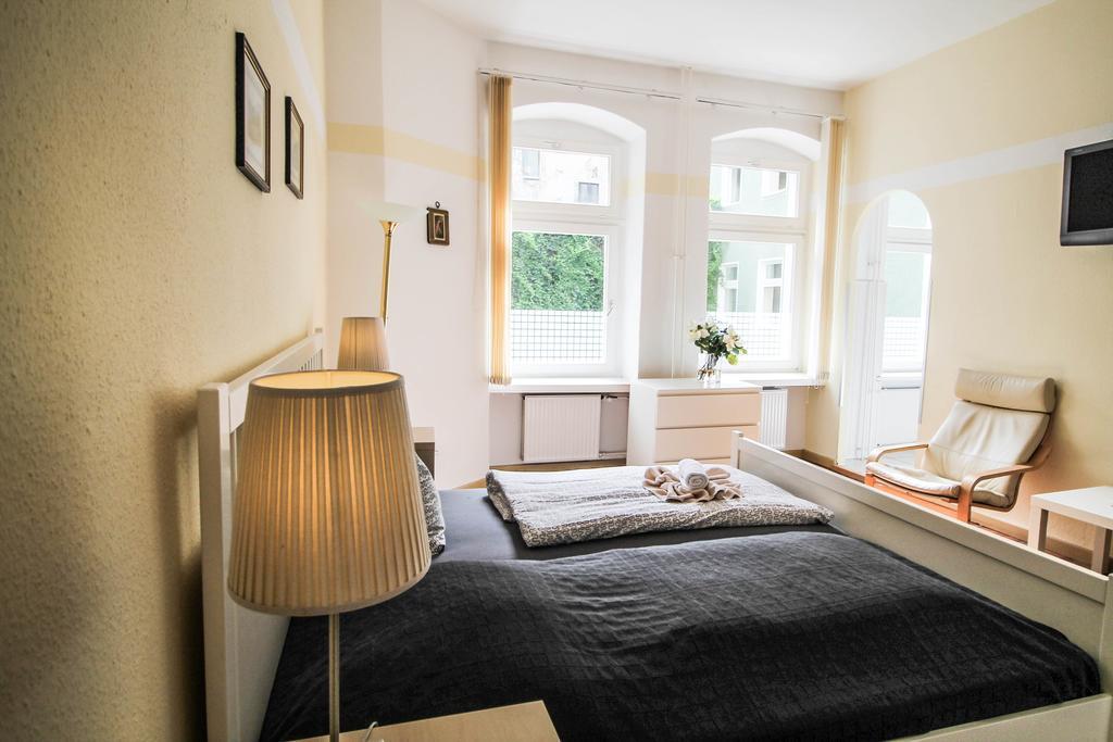 Apartments Kolo 77 Берлін Екстер'єр фото
