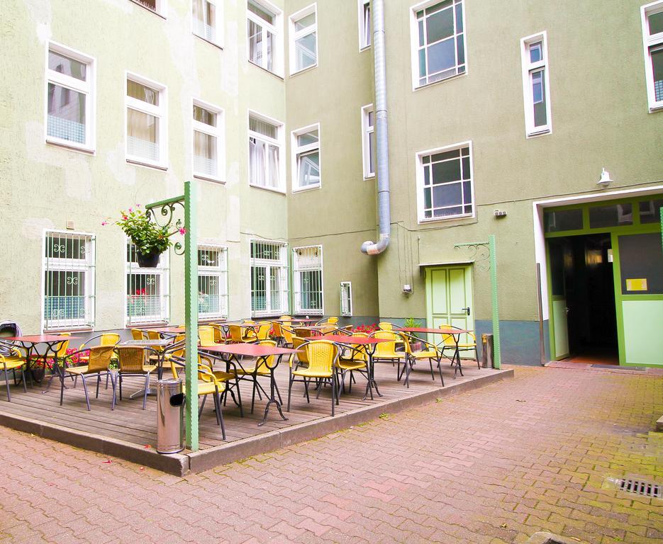 Apartments Kolo 77 Берлін Екстер'єр фото