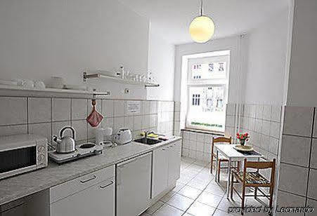 Apartments Kolo 77 Берлін Екстер'єр фото